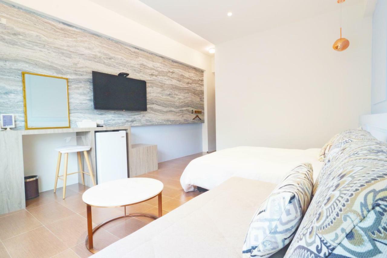 36 Lighthouse Bed and Breakfast Hualien Buitenkant foto